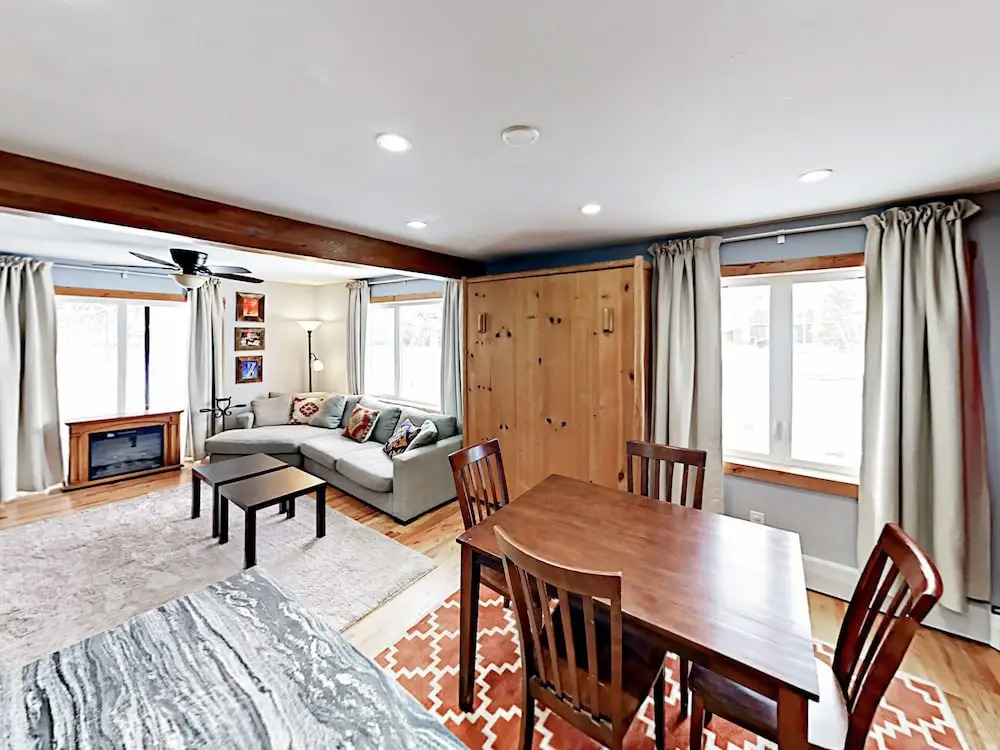201 South 2nd Townhouse Unit A 2 Bedrooms 3 Bathrooms Townhouse