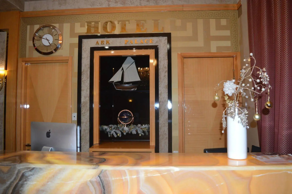 Ark Palace Hotel & SPA