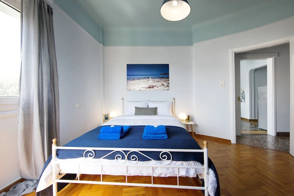 Yourhome under Acropolis Roofdeck w.view