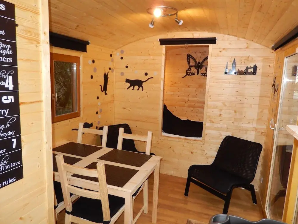 Charming Apartment in Sensenruth with Hot Tub