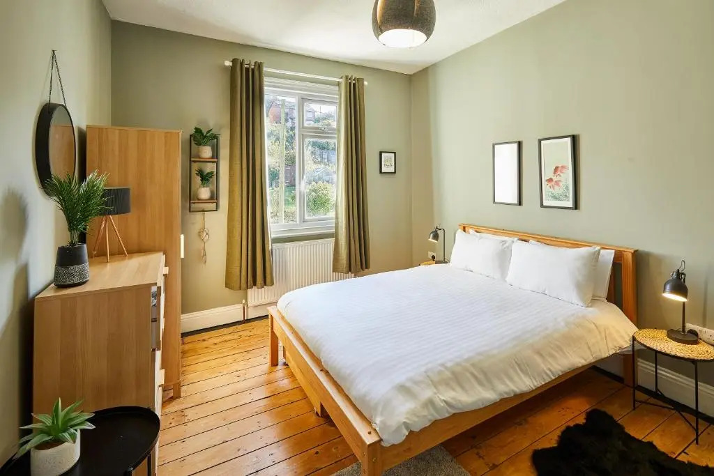Host Stay High Street