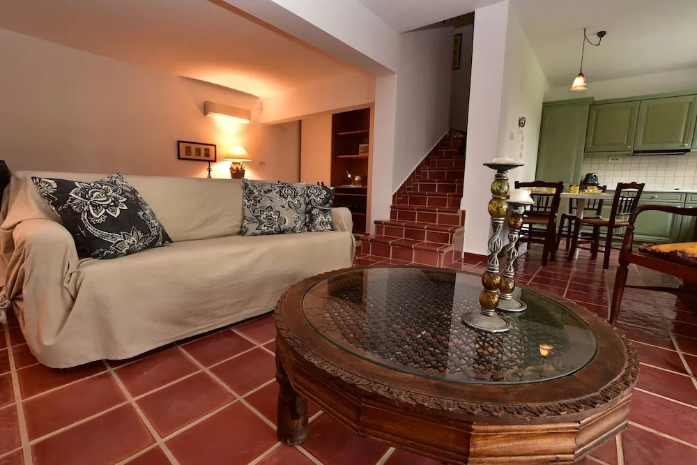 Ktima Grammeno Beachside Villa