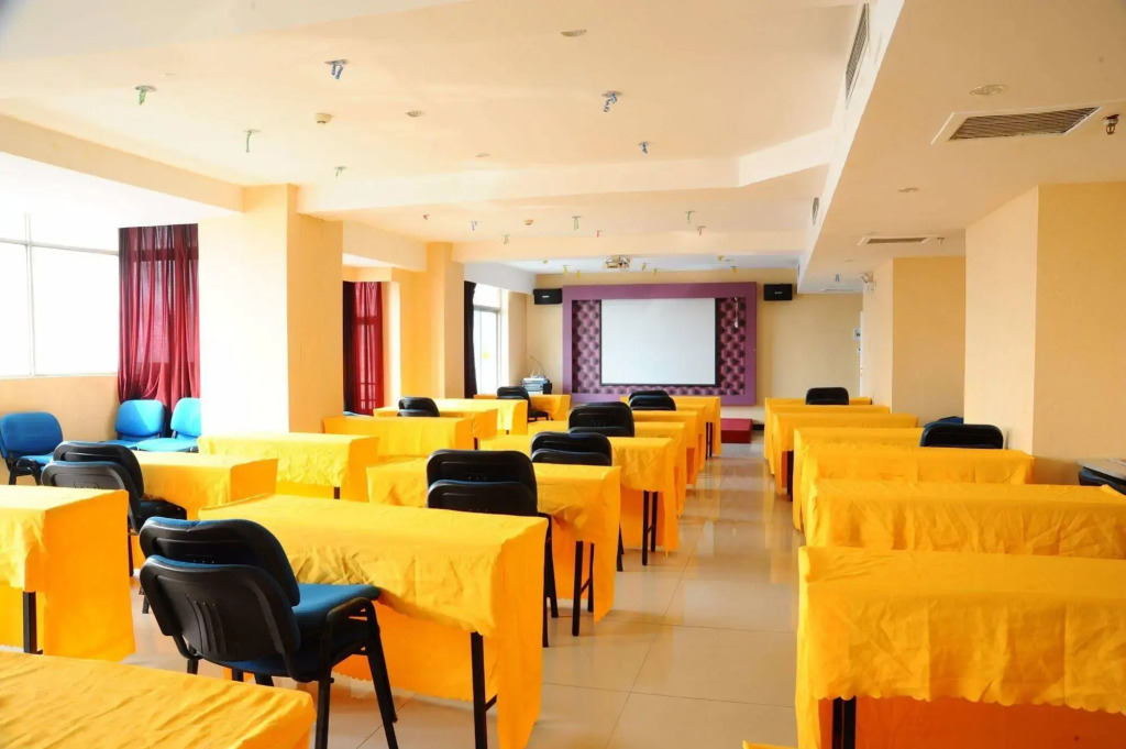 Canaan International Hotel