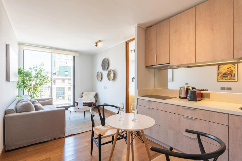 Uptown Wood - 1BR Parking Wifi Mall Pool