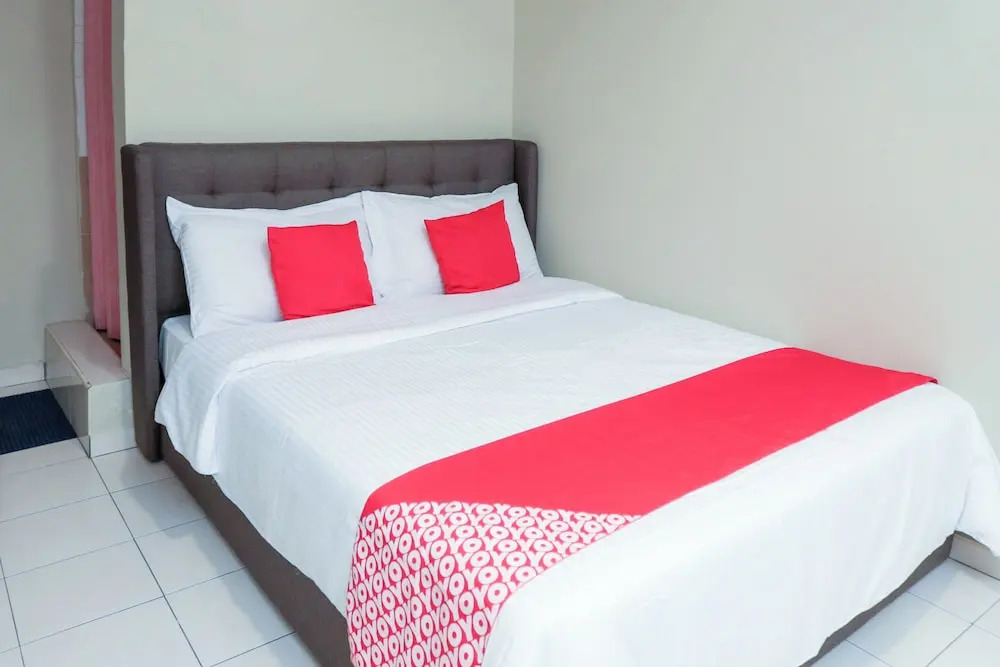 Prima Saujana Budget Hotel by Rooms