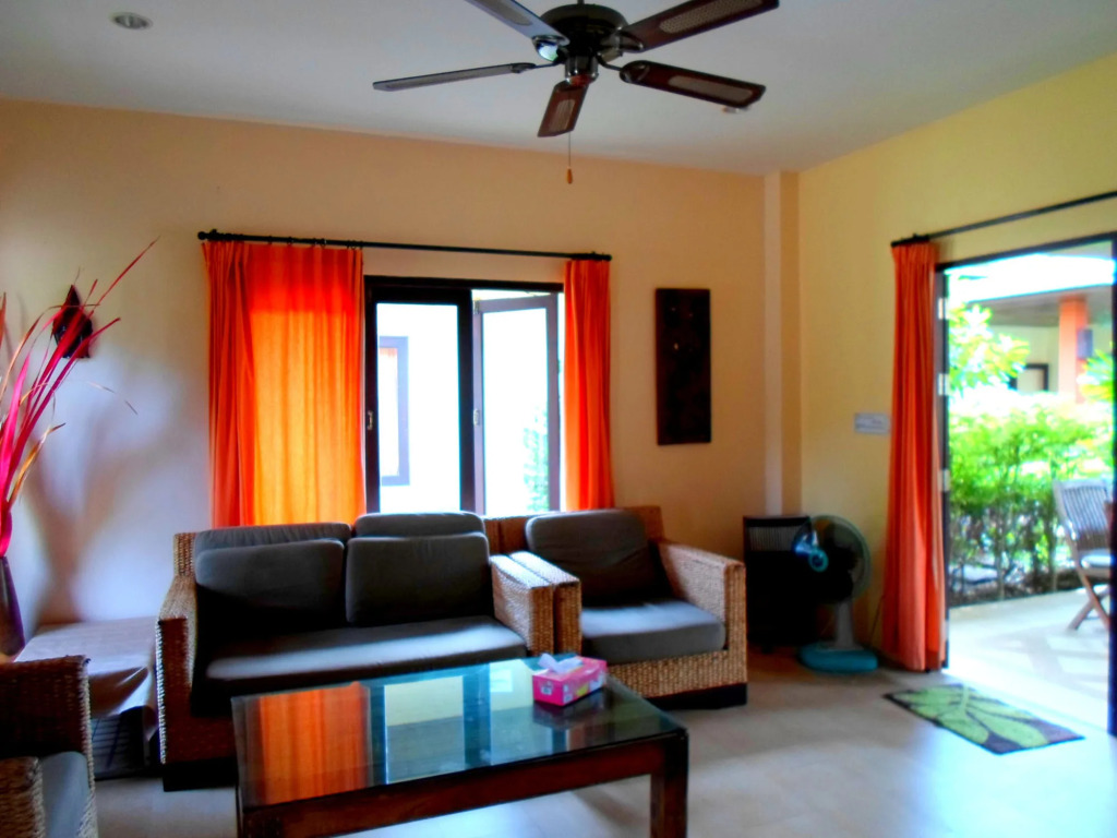 Baan Tropicana