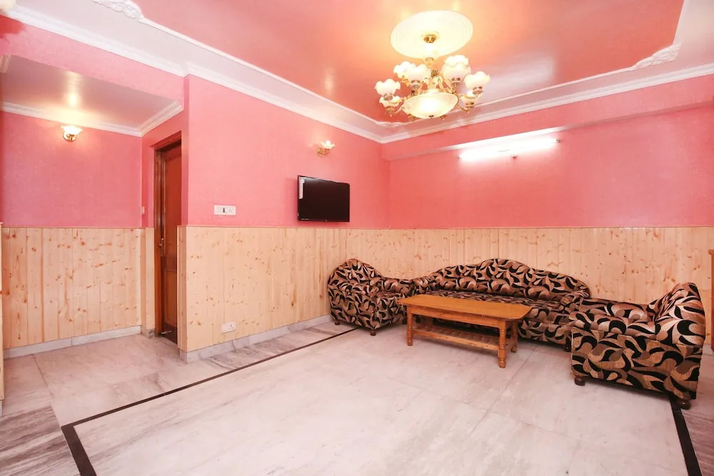 OYO 10410 Home Mountain View Panthaghati