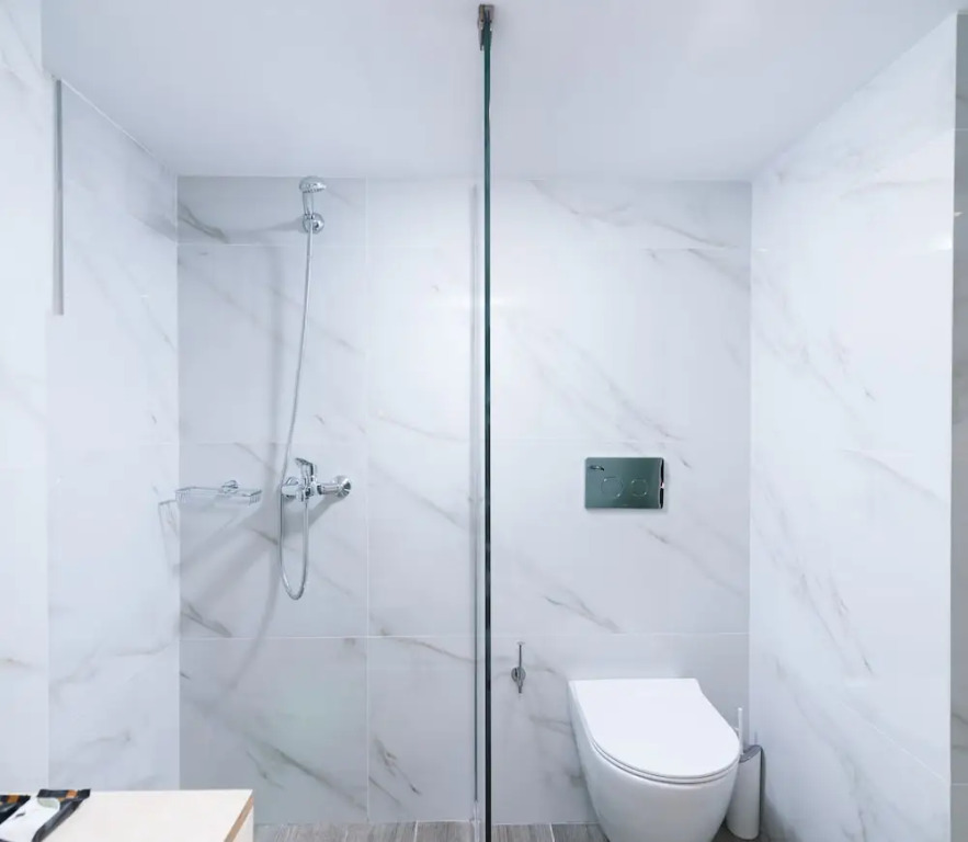 Ermis Luxury Suites & Apartments