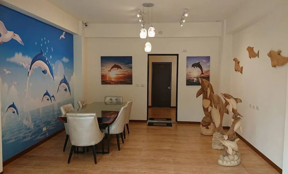 Dolphin Love B&B