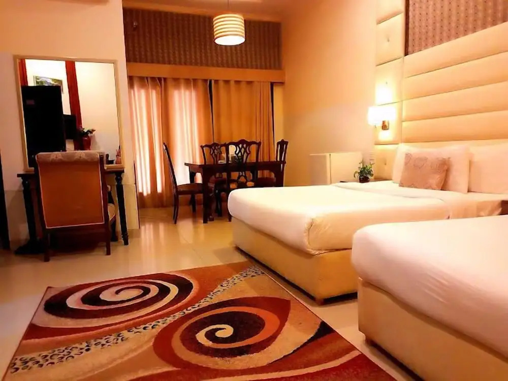 Signature Residence