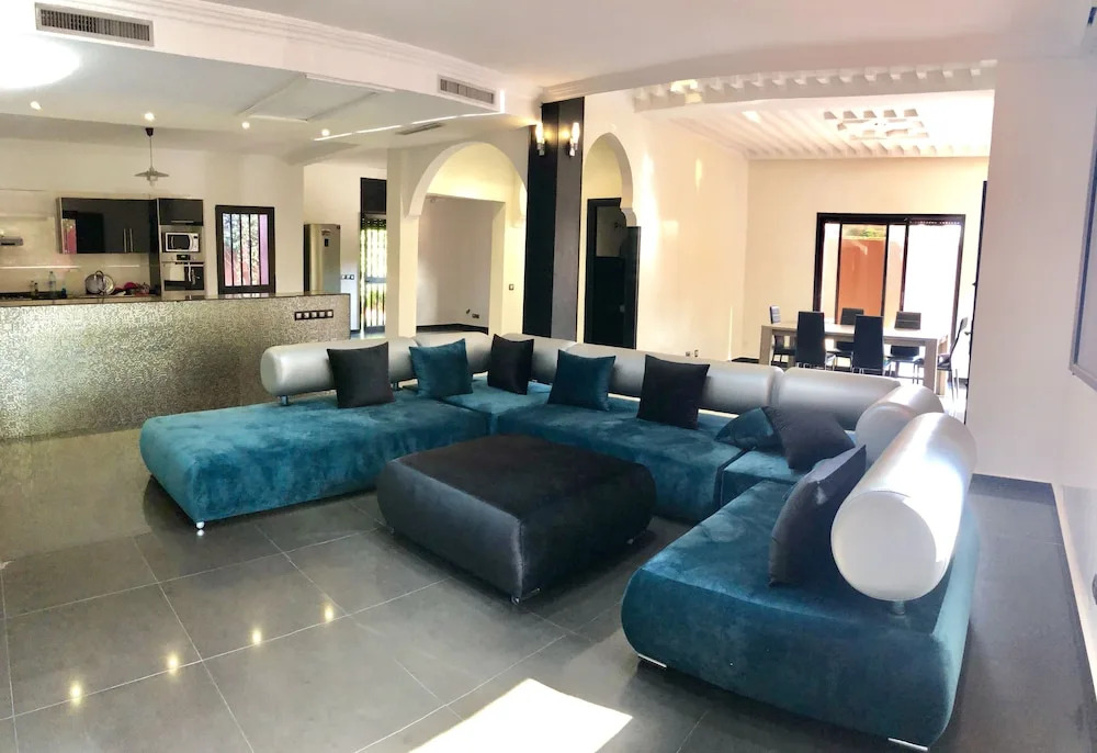 Villa Familiale avec Piscine Privée