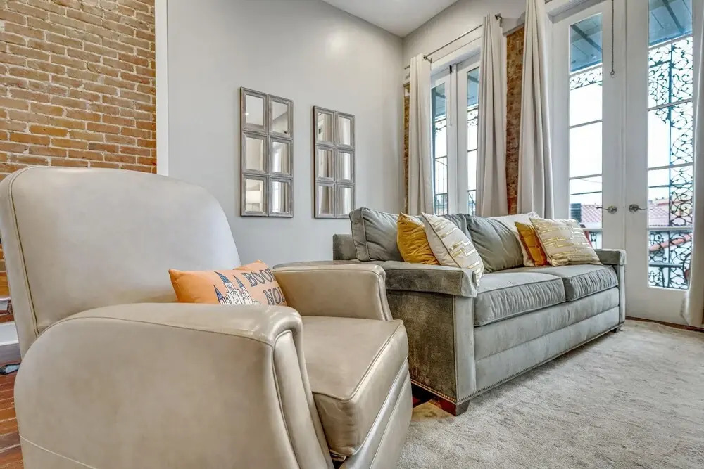 Luxurious Lower Garden District Condo w/ Balcony!
