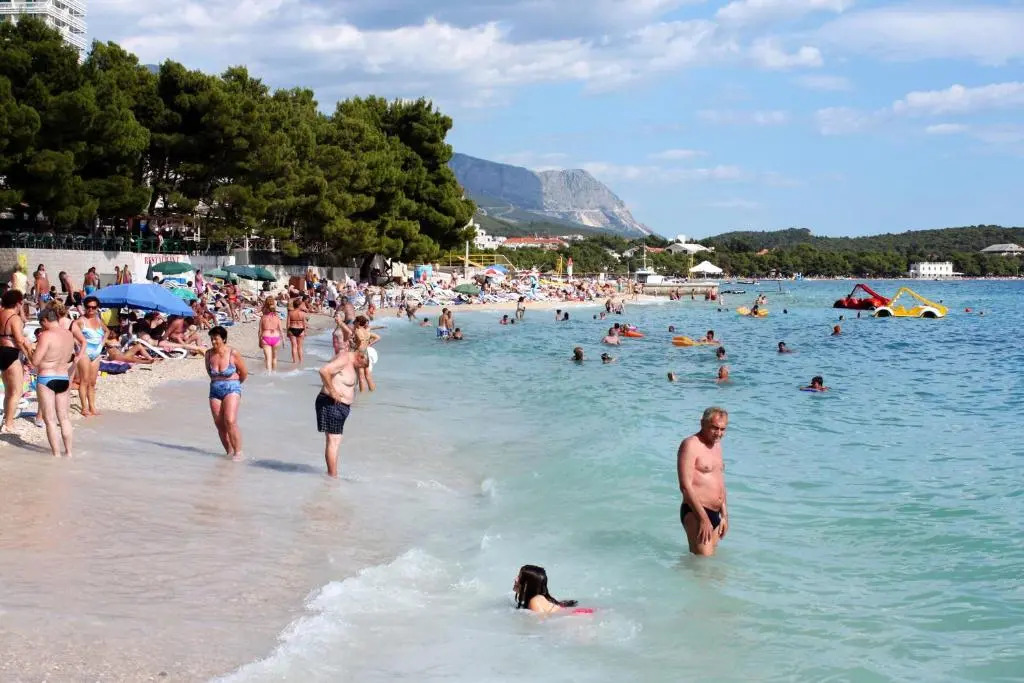 Apartments by the sea Makarska - 20587