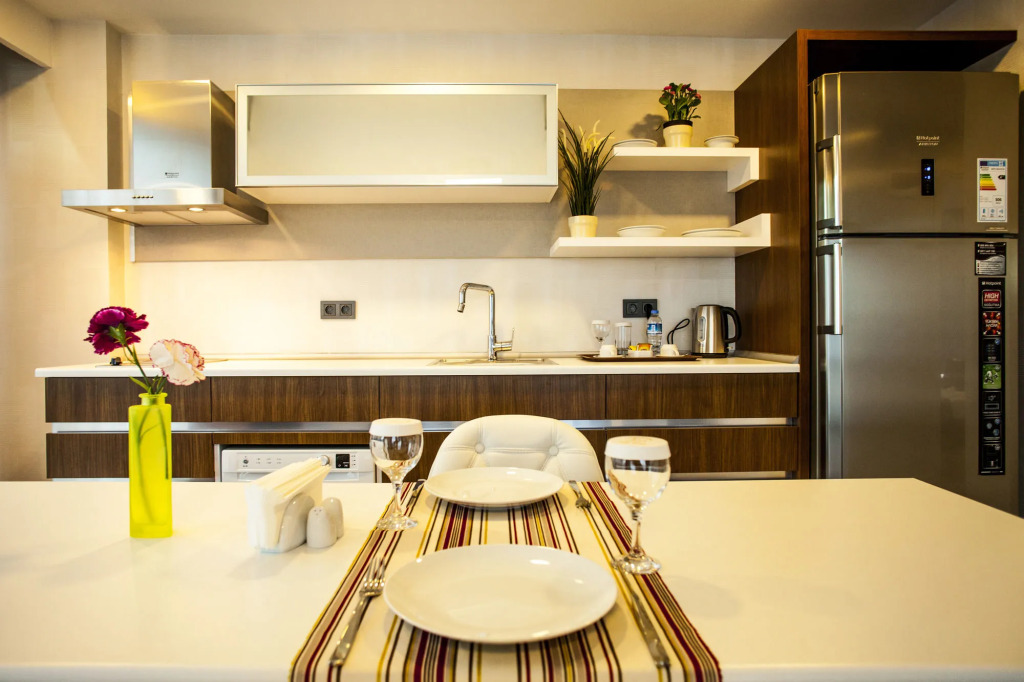 Liv Suit Hotel