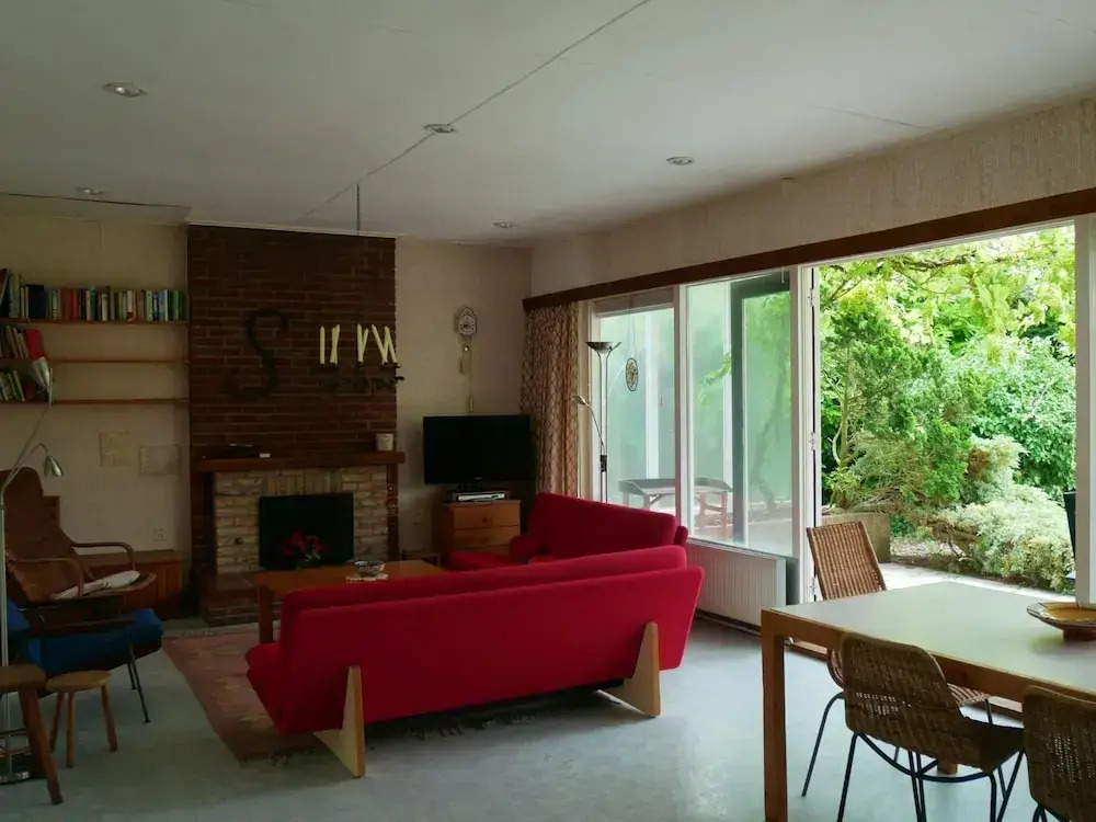 Cozy Family Home With Lovely Garden
