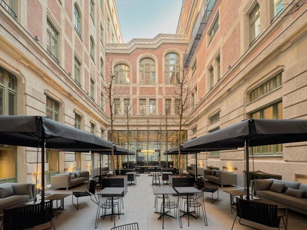 Kozmo Hotel Suites & Spa - Small Luxury Hotels of the World