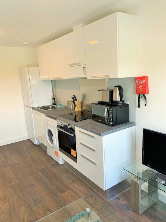 Top Floor - Serviced Apartments