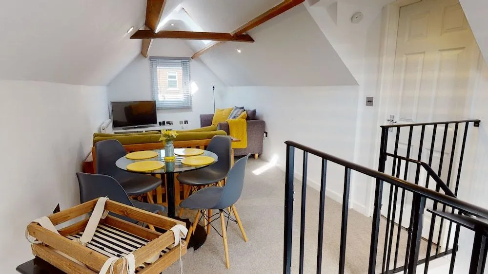 Beautiful Coach House