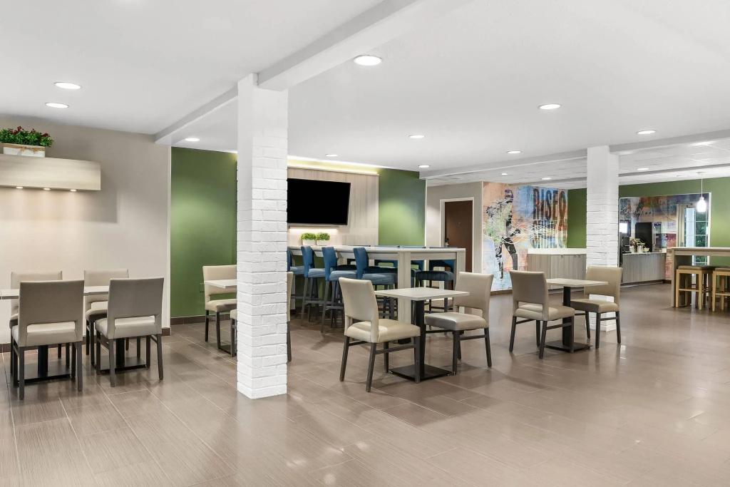 Quality Inn & Suites Nashville - Bellevue