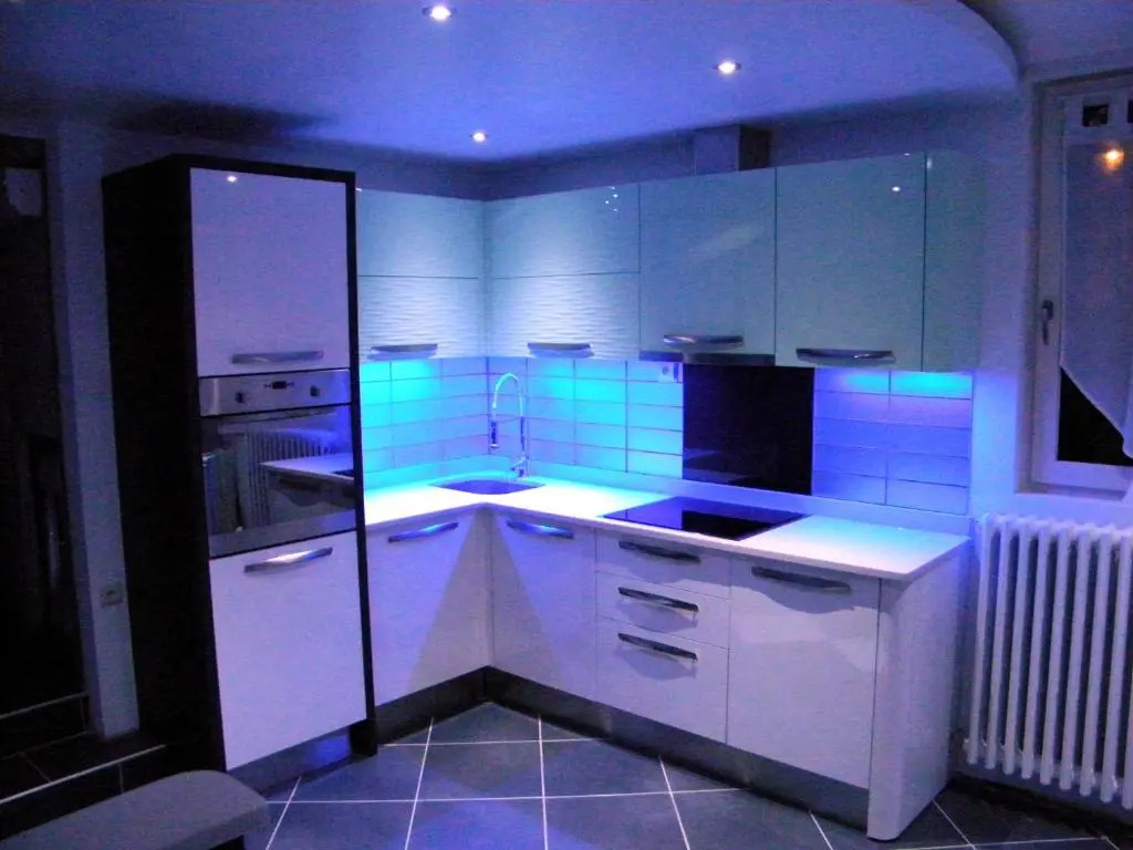 Grand appartement dans villa avec parking quartier résidentiel