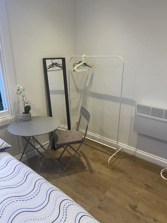 Charming Studio in London - 1 Person Only