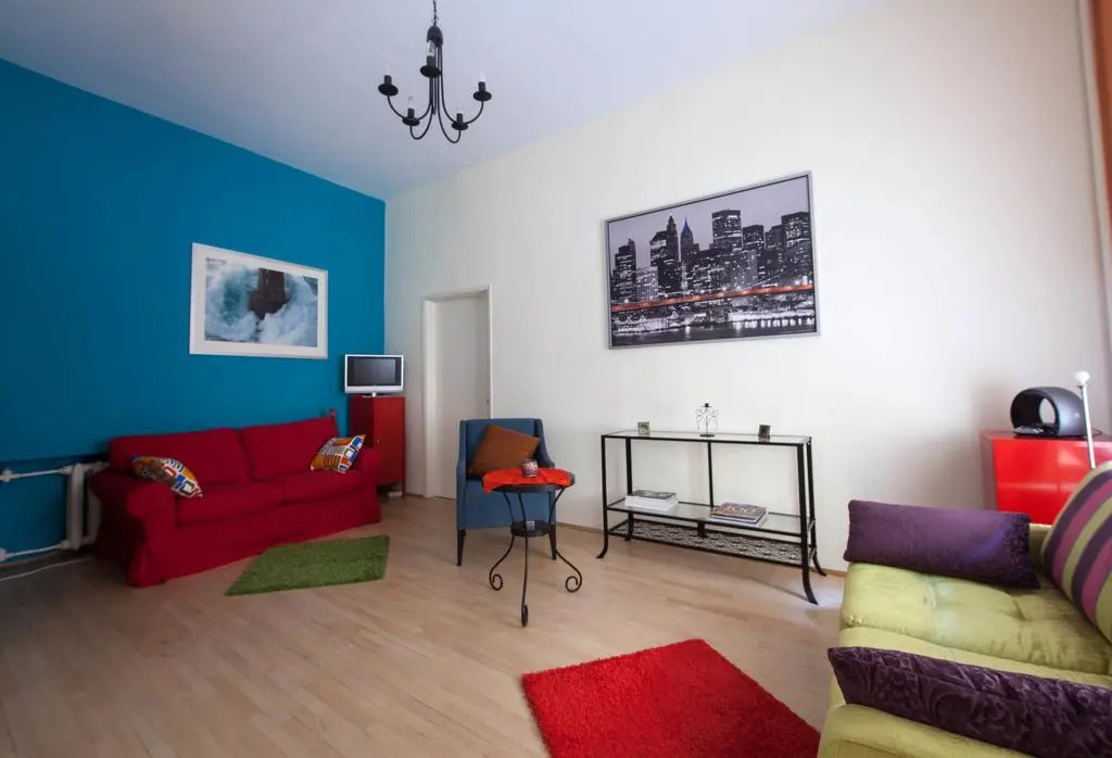 Bluedoor Apartment