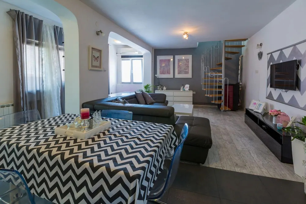 Apartments Kalla