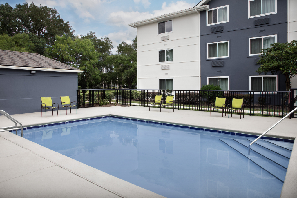 Candlewood Suites Jacksonville Southpoint