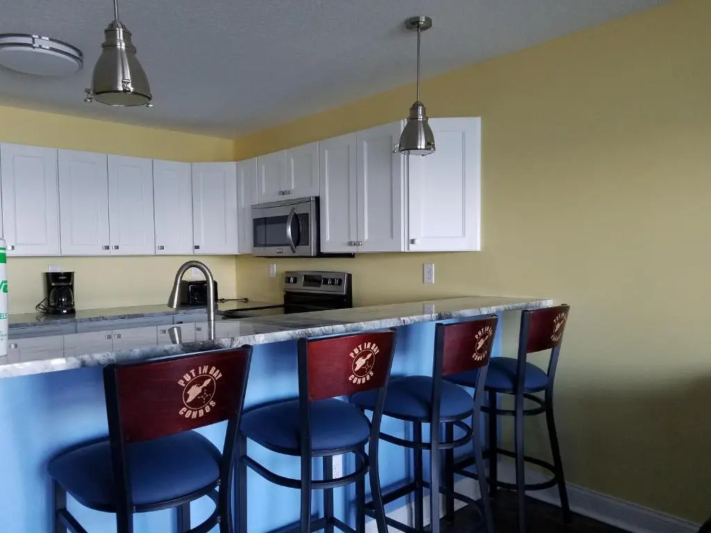 Put-In-Bay Waterfront Condo #103