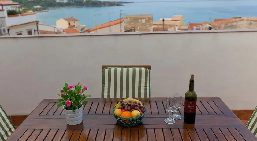 Cefalu Flats