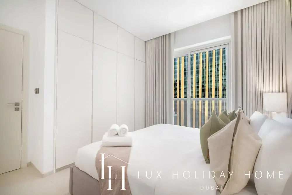 LUX  The West Avenue Dubai Marina Suite