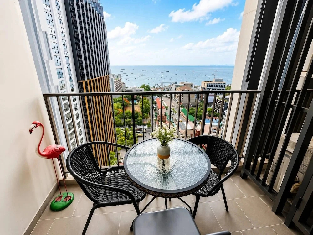 Sea View 2 Bed Room Amazing View Great Location