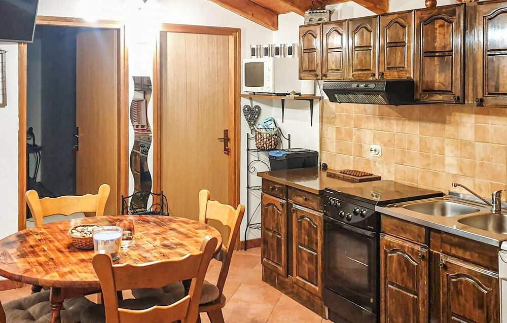 Nice Home In Kukci With Wifi