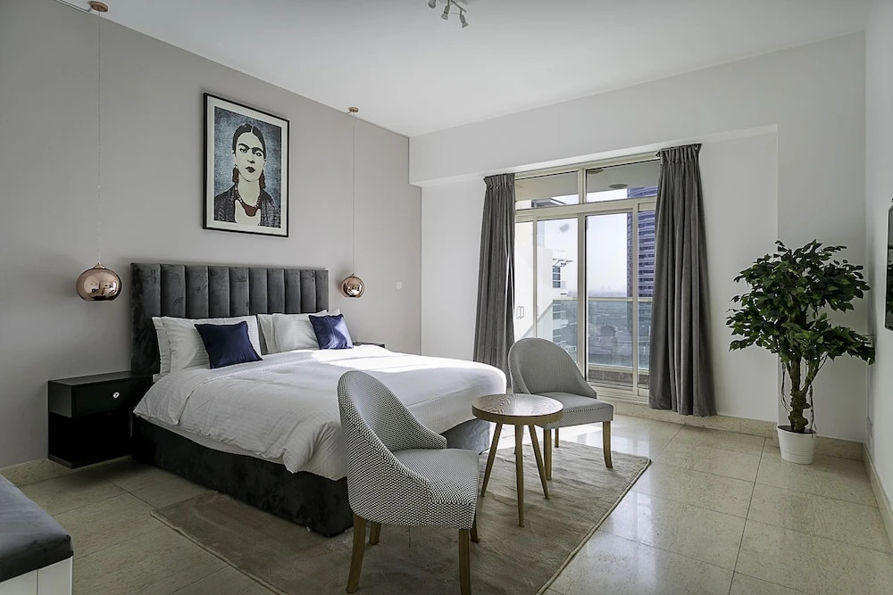 One Perfect Stay - Marina Mansions