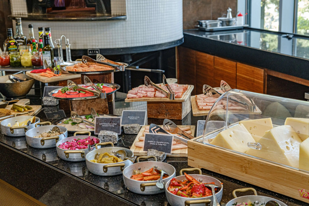 Radisson Blu Hotel Батуми