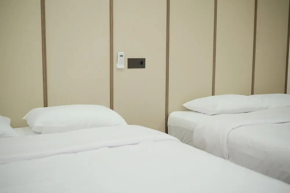 INSAHAUS Guest House