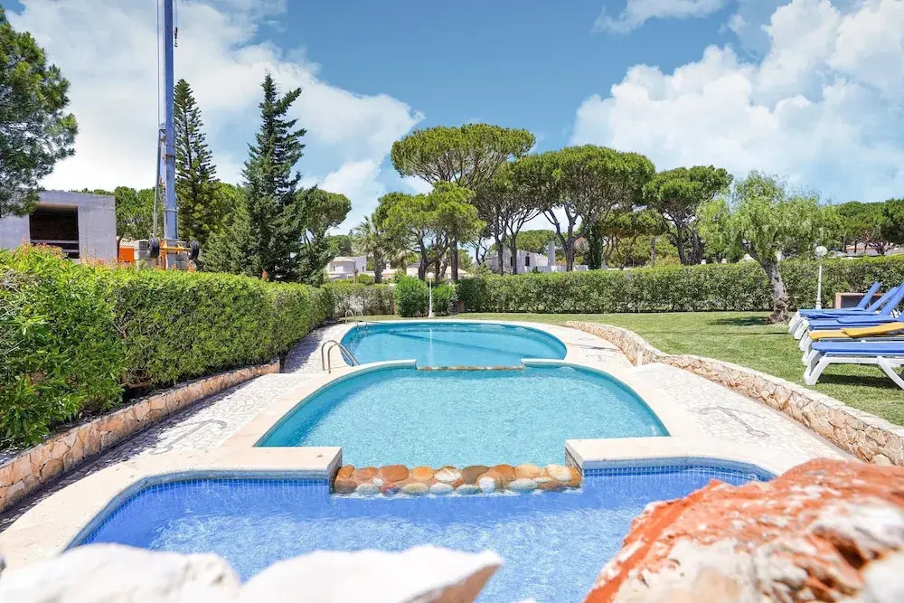 Villa in Vilamoura with Pool near Beach