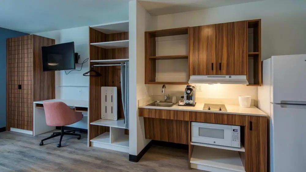 Uptown Suites Extended Stay Tampa FL - Riverview