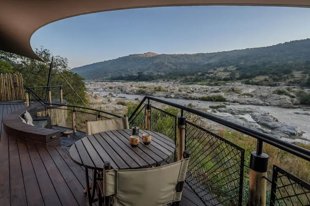 Madwaleni River Lodge - Babanango Game Reserve