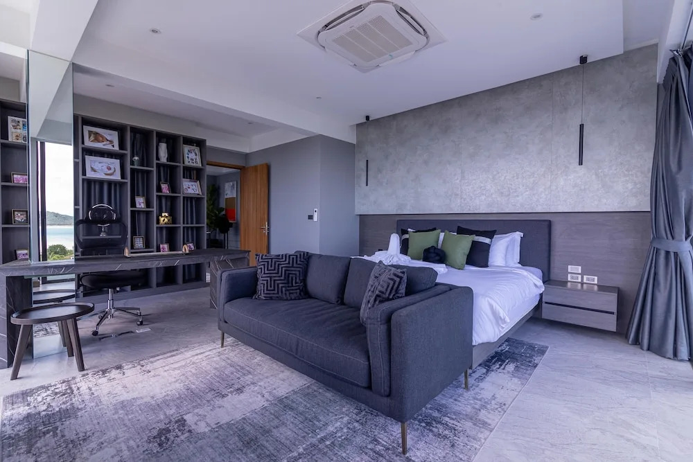 big legend 5 floors of luxury villa