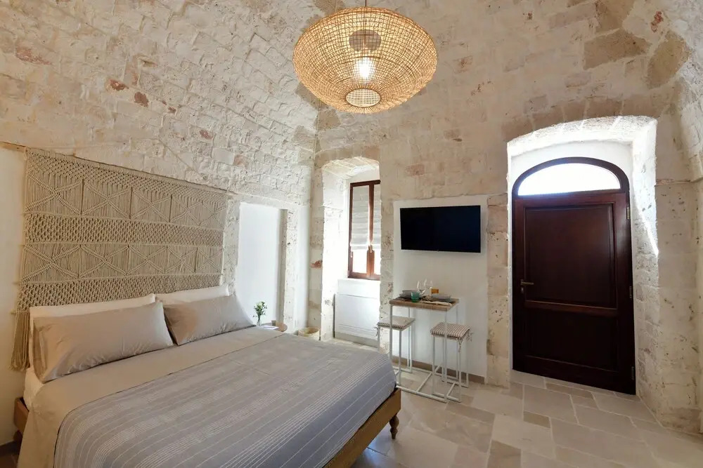 Lamarossa Trulli & Suites