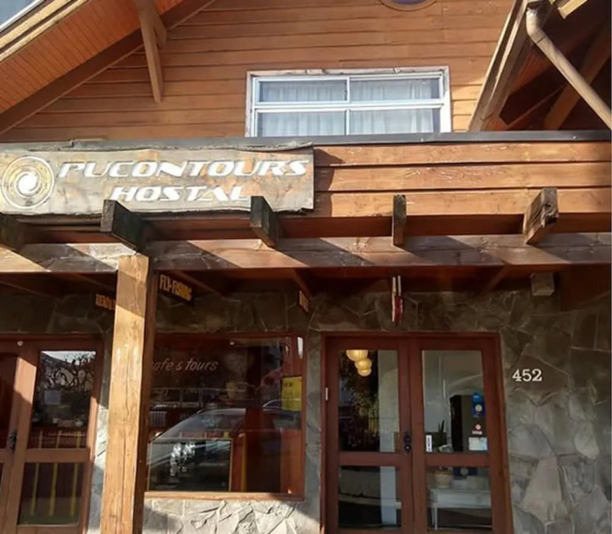 Pucontours Hostal