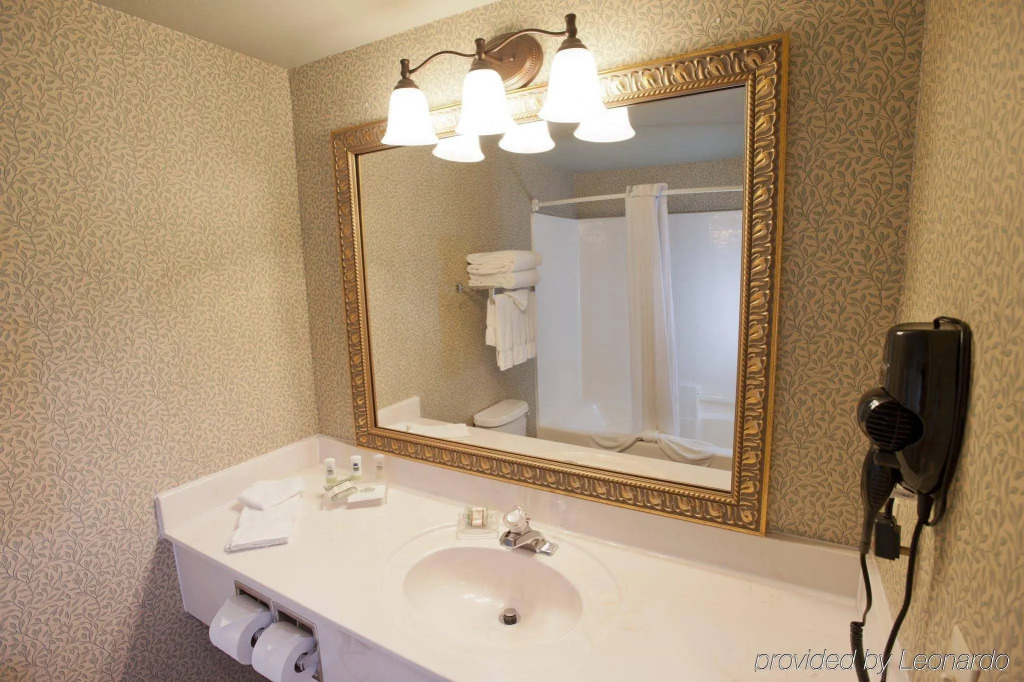 Country Inn & Suites Deer Valley