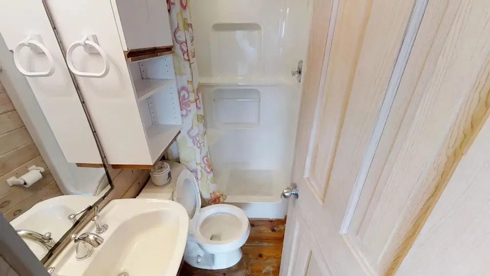Anchorage - 6 Br Home