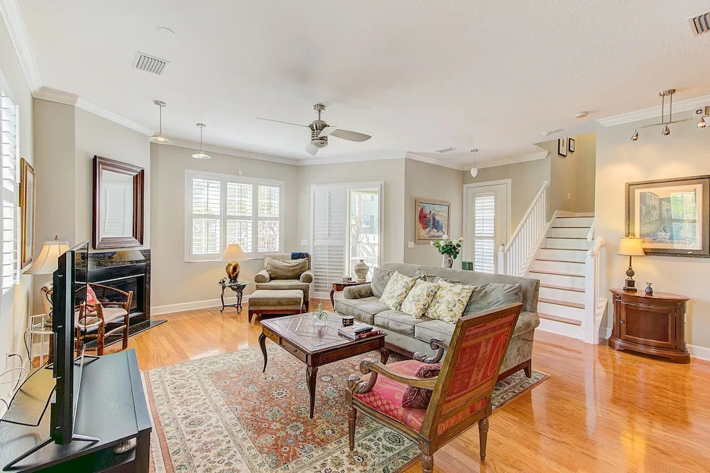 357 Tierra Mar Lane - Village Place 3 Bedrooms 2.5 Bathrooms Home
