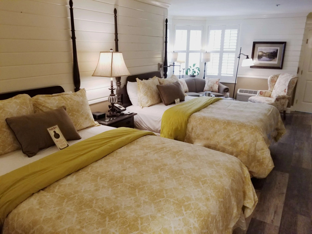 Apple Farm Inn