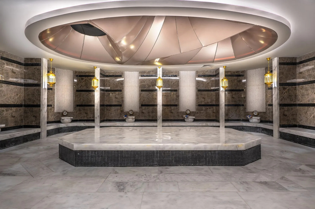 Arnor De Luxe Hotel & Spa
