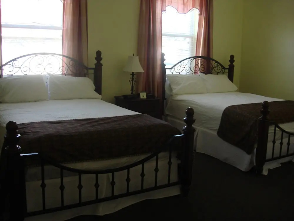The City Hotel