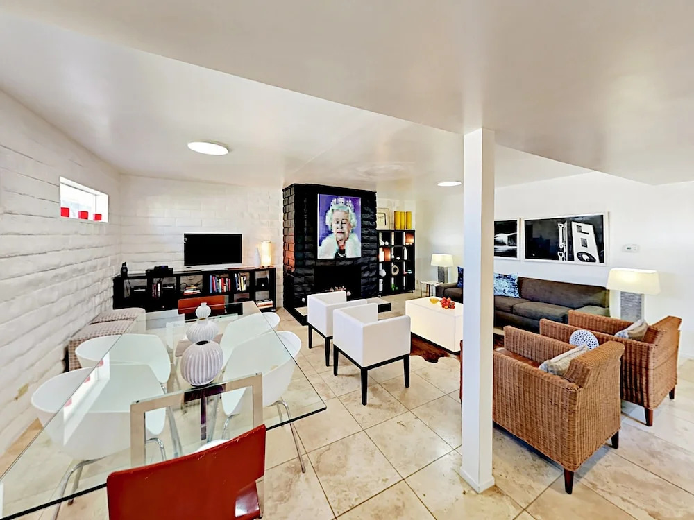 2br/2ba Historic Condo> North Of Old Las Palmas Palm Springs 2 Bedroom Condo
