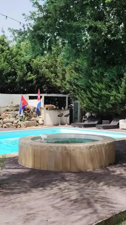 Villa More
